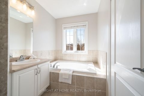 Photo 28 at 14 Lady Loretta Lane, Patterson, Vaughan