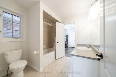 Photo 33 at 14 Lady Loretta Lane, Patterson, Vaughan