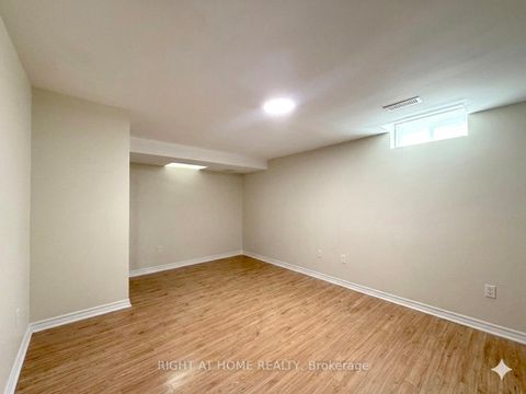 Photo 41 at 14 Lady Loretta Lane, Patterson, Vaughan