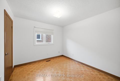 Photo 10 at 92 Mapes Avenue, West Woodbridge, Vaughan