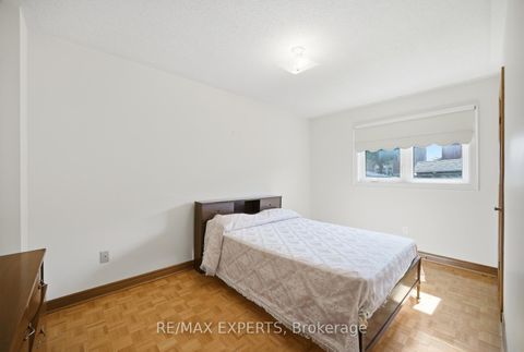 Photo 11 at 92 Mapes Avenue, West Woodbridge, Vaughan