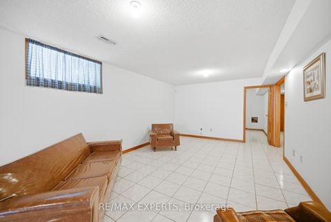 Photo 20 at 92 Mapes Avenue, West Woodbridge, Vaughan