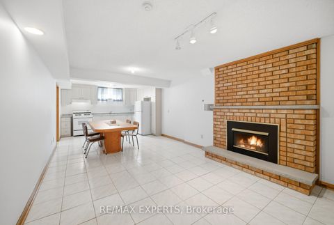 Photo 21 at 92 Mapes Avenue, West Woodbridge, Vaughan