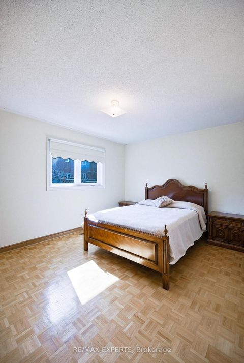 Photo 30 at 92 Mapes Avenue, West Woodbridge, Vaughan