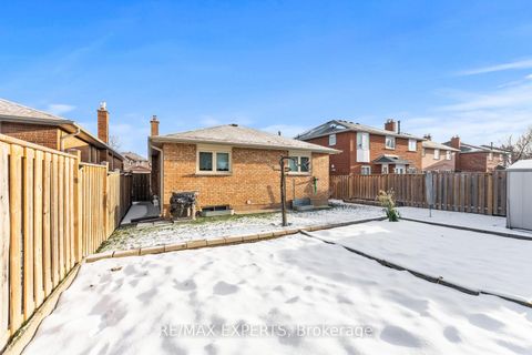 Photo 34 at 92 Mapes Avenue, West Woodbridge, Vaughan