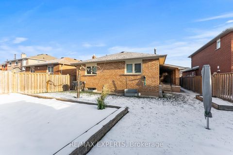 Photo 36 at 92 Mapes Avenue, West Woodbridge, Vaughan