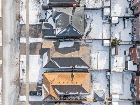 Photo 37 at 92 Mapes Avenue, West Woodbridge, Vaughan