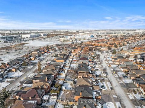 Photo 38 at 92 Mapes Avenue, West Woodbridge, Vaughan