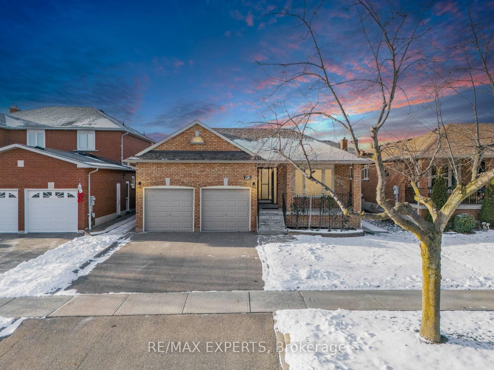 92 Mapes Avenue, West Woodbridge, Vaughan photo 2