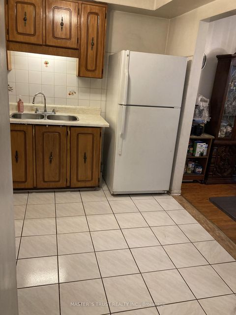 Photo 8 at 72 - 246 John Garland Boulevard, Clairville, Toronto