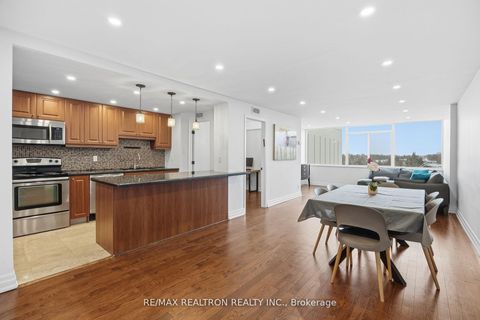 Photo 1 at 601 - 3000 Bathurst Street, Lawrence, Toronto