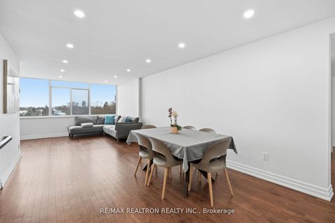 Photo 2 at 601 - 3000 Bathurst Street, Lawrence, Toronto