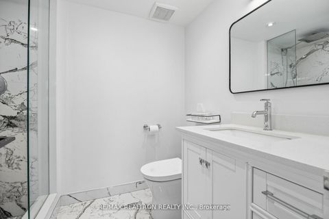 Photo 9 at 601 - 3000 Bathurst Street, Lawrence, Toronto