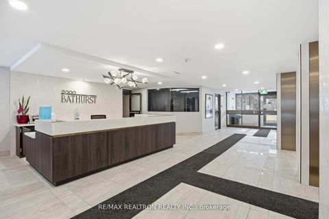 Photo 12 at 601 - 3000 Bathurst Street, Lawrence, Toronto