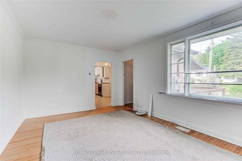 Photo 2 at 100 Eastville Avenue, Cliffcrest, Toronto