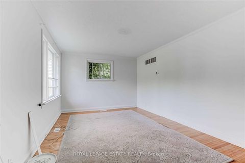 Photo 4 at 100 Eastville Avenue, Cliffcrest, Toronto