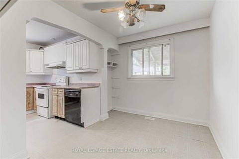 Photo 5 at 100 Eastville Avenue, Cliffcrest, Toronto