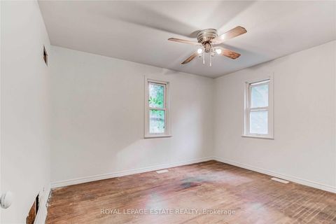 Photo 14 at 100 Eastville Avenue, Cliffcrest, Toronto