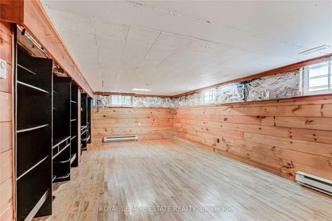 Photo 18 at 100 Eastville Avenue, Cliffcrest, Toronto