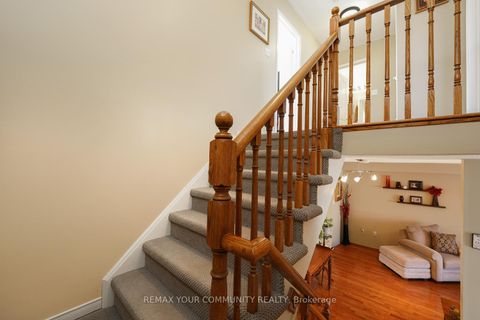 Photo 14 at 109 Collis Drive, Bayview Northeast, Aurora