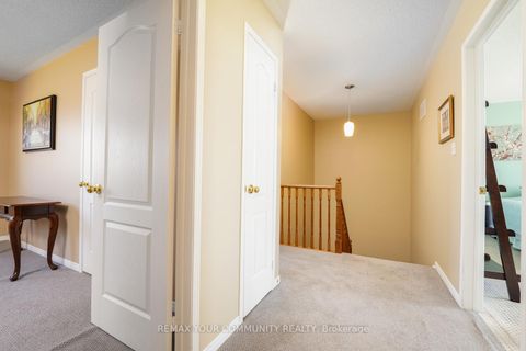 Photo 15 at 109 Collis Drive, Bayview Northeast, Aurora