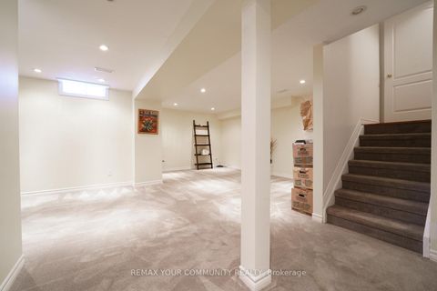 Photo 22 at 109 Collis Drive, Bayview Northeast, Aurora