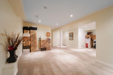 Photo 24 at 109 Collis Drive, Bayview Northeast, Aurora