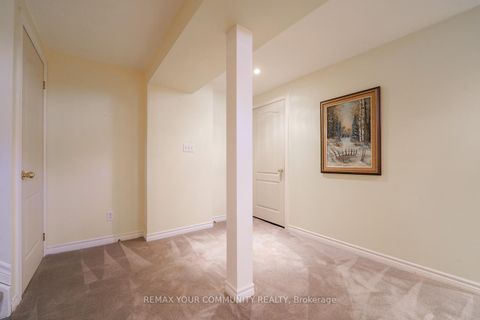 Photo 26 at 109 Collis Drive, Bayview Northeast, Aurora