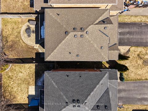 Photo 33 at 109 Collis Drive, Bayview Northeast, Aurora