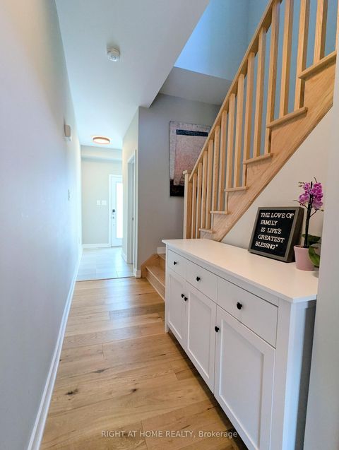 Photo 11 at 22 Westwood Avenue, Painswick South, Barrie