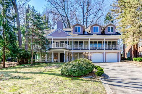 Photo 0 at 32 Edenbrook Hill, Humber Valley, Toronto