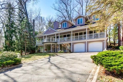 Photo 1 at 32 Edenbrook Hill, Humber Valley, Toronto