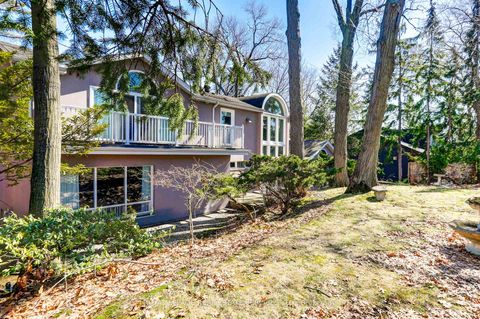 Photo 8 at 32 Edenbrook Hill, Humber Valley, Toronto