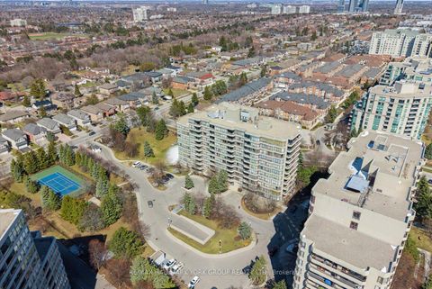 Photo 31 at 512 - 81 Townsgate Drive, Yorkhill, Vaughan