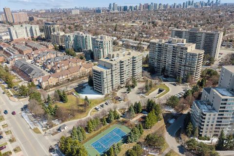 Photo 35 at 512 - 81 Townsgate Drive, Yorkhill, Vaughan