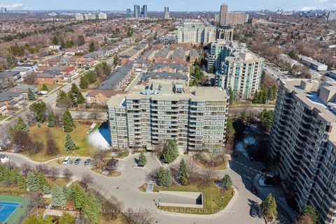Photo 38 at 512 - 81 Townsgate Drive, Yorkhill, Vaughan