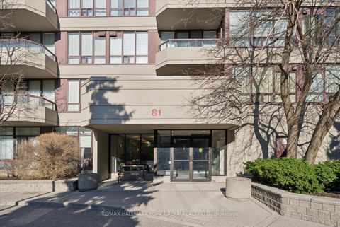 Photo 40 at 512 - 81 Townsgate Drive, Yorkhill, Vaughan