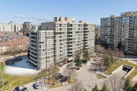 Photo 43 at 512 - 81 Townsgate Drive, Yorkhill, Vaughan