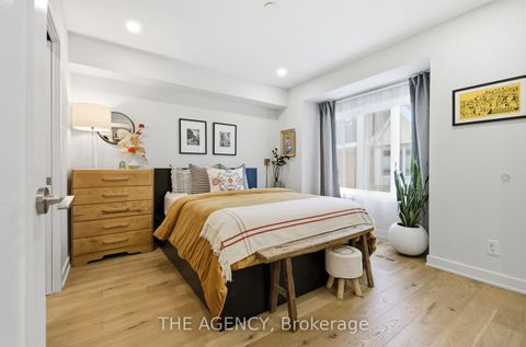 Photo 15 at 26 - 208 Niagara Street, Niagara, Toronto