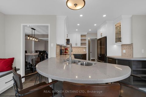 Photo 7 at 53 Taylor Drive, Bayshore, Barrie