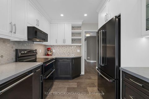 Photo 10 at 53 Taylor Drive, Bayshore, Barrie