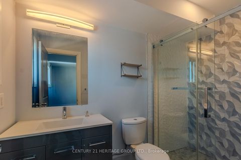 Photo 6 at 23A Jeavons Avenue, Birchmount, Toronto