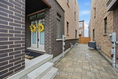 Photo 2 at 11 Fancamp Drive, Rural Vaughan, Vaughan