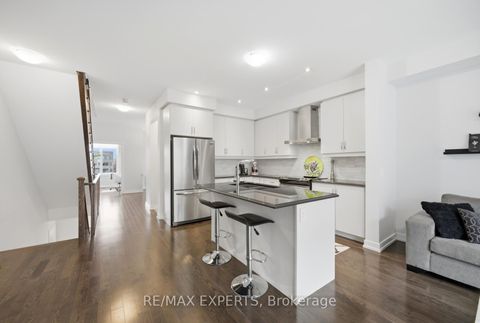 Photo 11 at 11 Fancamp Drive, Rural Vaughan, Vaughan