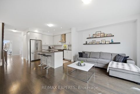 Photo 16 at 11 Fancamp Drive, Rural Vaughan, Vaughan