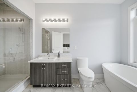 Photo 25 at 11 Fancamp Drive, Rural Vaughan, Vaughan