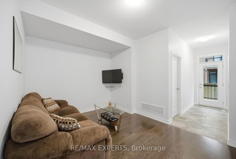 Photo 36 at 11 Fancamp Drive, Rural Vaughan, Vaughan