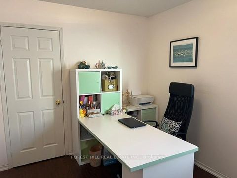 Photo 10 at 54 Timberview Drive, Patterson, Vaughan