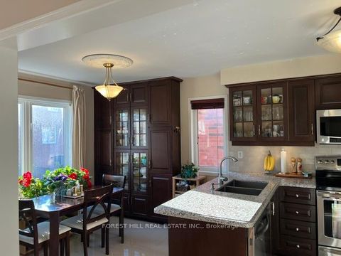 Photo 12 at 54 Timberview Drive, Patterson, Vaughan