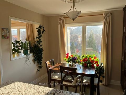 Photo 13 at 54 Timberview Drive, Patterson, Vaughan